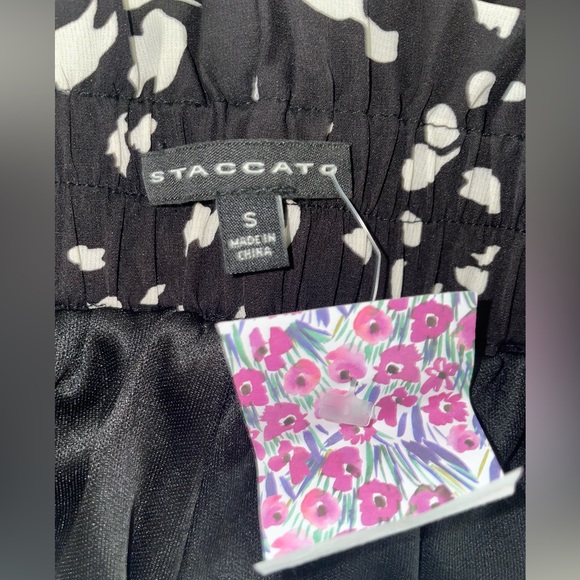 Staccato NWT Boutique Black & White Dalmatian Print Paperbag Flow Shorts - Picture 3 of 3